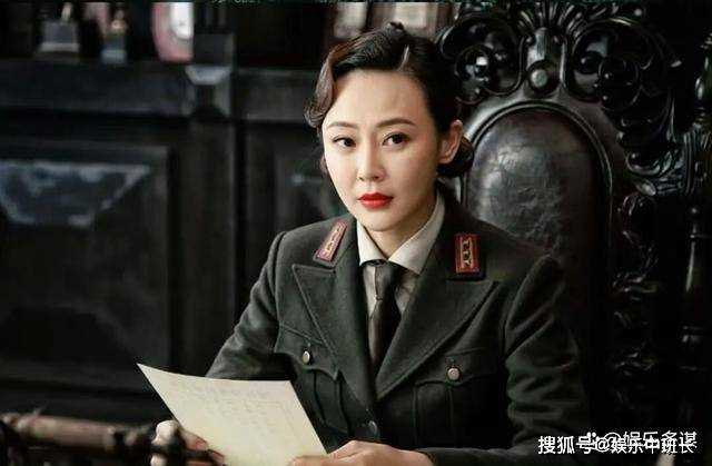 《蜂巢》顾盼无意间露出腰间胎记 谭仲文当场哭得泣不成声:竟是你!