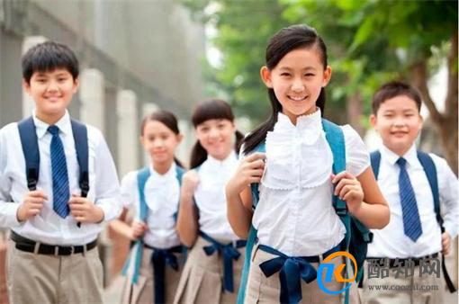 马上开学了 为了不和孩子吵架 一位爸爸立下了4条家规