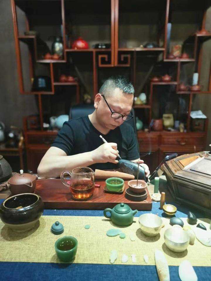 《逃出大英博物馆》短剧红了!剧中玉壶产自苏州 对话玉壶之父:愿更多年轻人喜爱