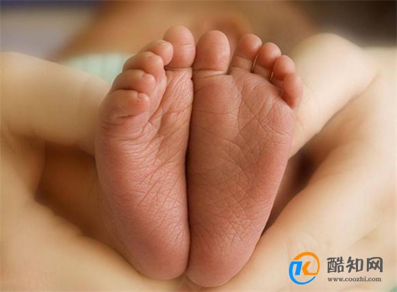 宝宝刚出生怎么护理 新生儿的护理方式宝宝刚出生怎么护理_酷知科普
