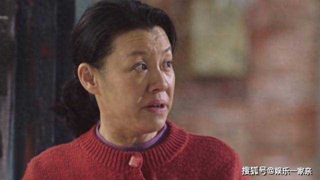 《父辈的荣耀》陈兴杰高考落榜复读后满分考进北京大学 顾长山摆60桌庆祝