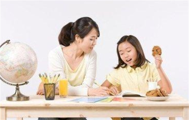 孩子越哄越任性 想要教出听话孩子 家长牢记这3个原则