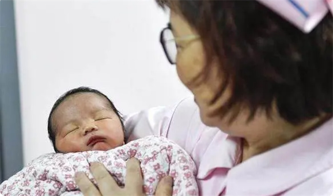 若头胎是儿子你还会生二胎吗 过来人回答挺扎心 但有道理