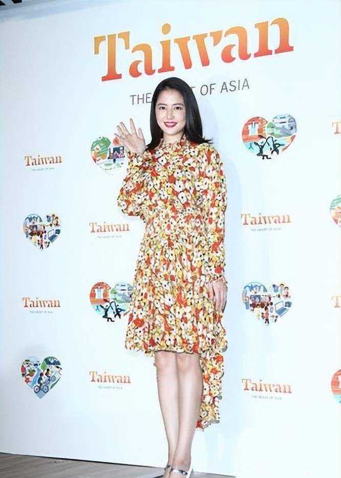 日本艺人长泽雅美作为国外很出名的美女,30岁以后为何颜值迅速滑落?