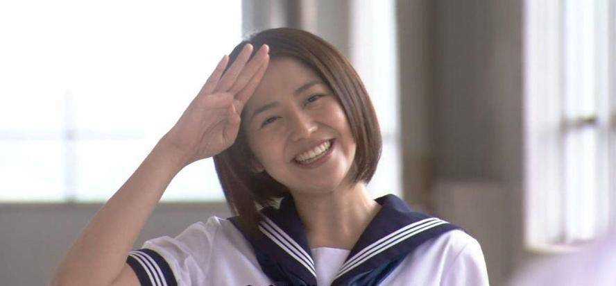 日本艺人长泽雅美作为国外很出名的美女,30岁以后为何颜值迅速滑落?