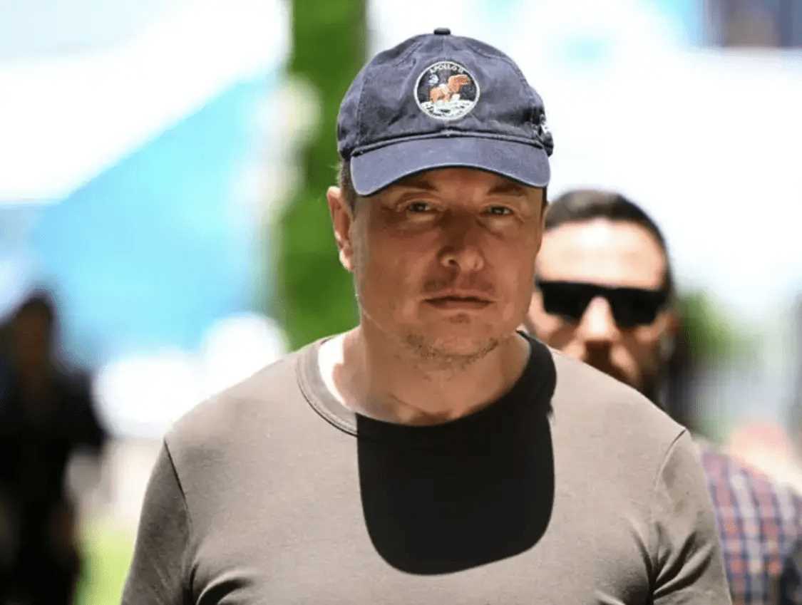 马斯克和女高管所生双胞胎曝光 却被前女友怒撕