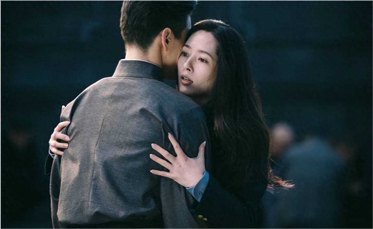 郭碧婷和老公走红毯大变样 许久未见她和向太越来越像