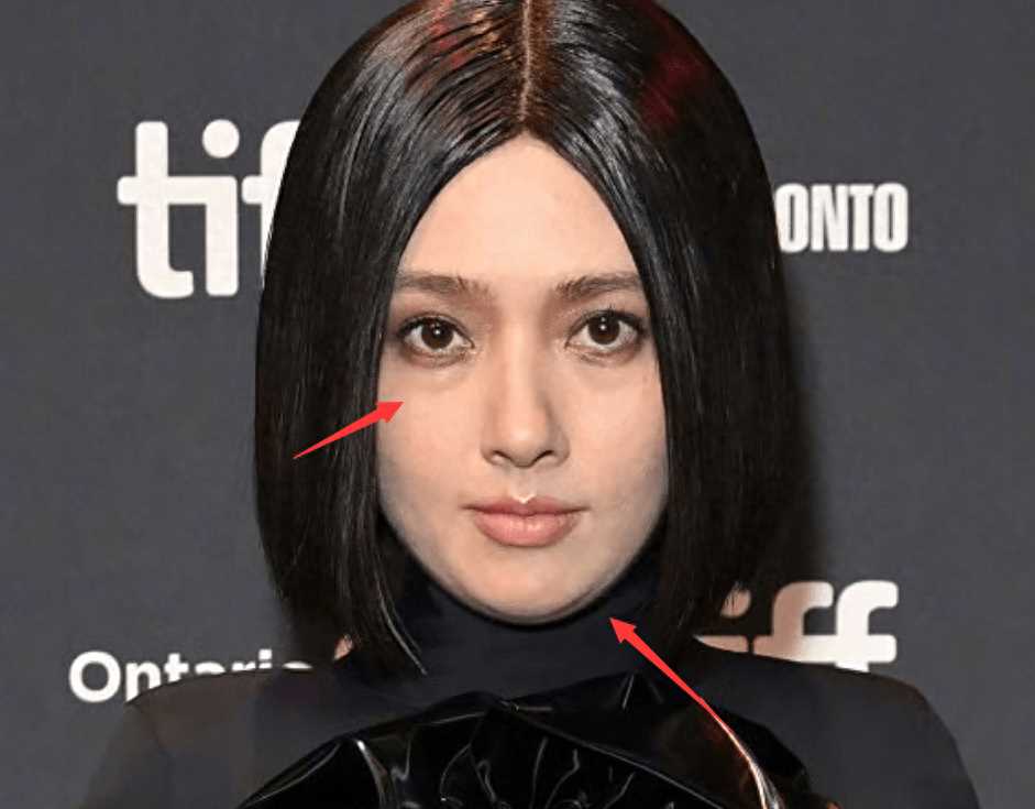 郭碧婷和老公走红毯大变样 许久未见她和向太越来越像