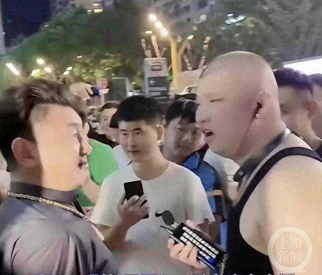 红了就飘?6名网红主播先后“翻车” 直播乱象频发引人深思