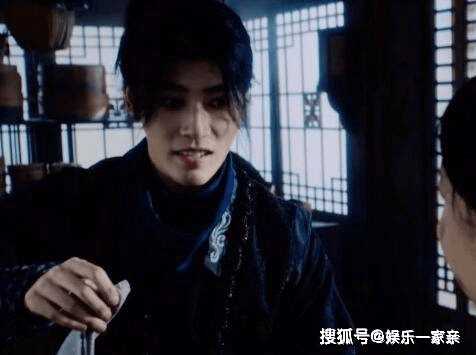 《云之羽》紫衣姑娘是什么身份？《云之羽》小黑喜不喜欢大小姐