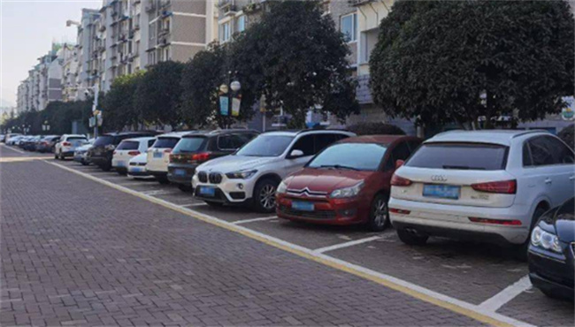 业主没交停车费能开车进出小区吗 业主没交停车费能停车吗