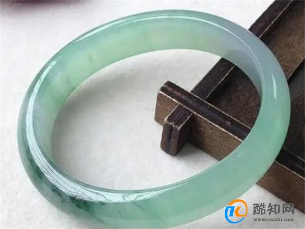 你知道吗,玉器可不能随便佩戴