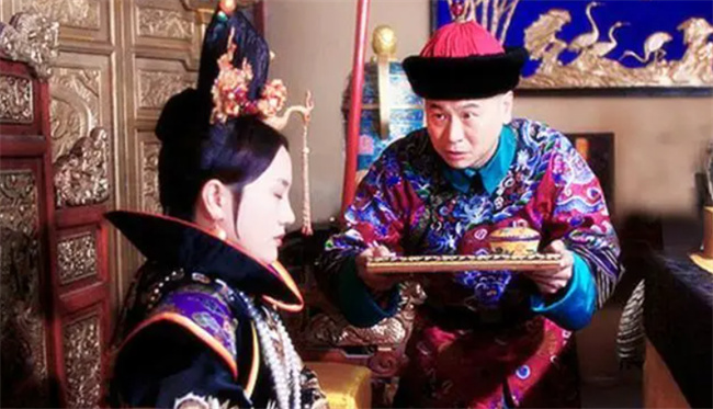 慈禧太后为什么离不开李莲英 看李莲英有多能干就明白了