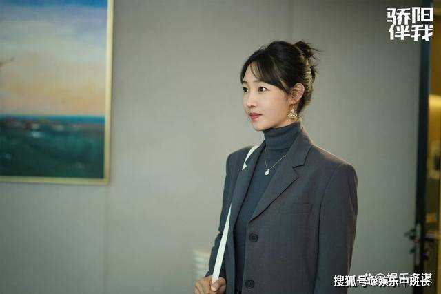 《骄阳伴我》盛向前查出胃癌，意外揭开盛阳的身世 薛义明跪认亲弟