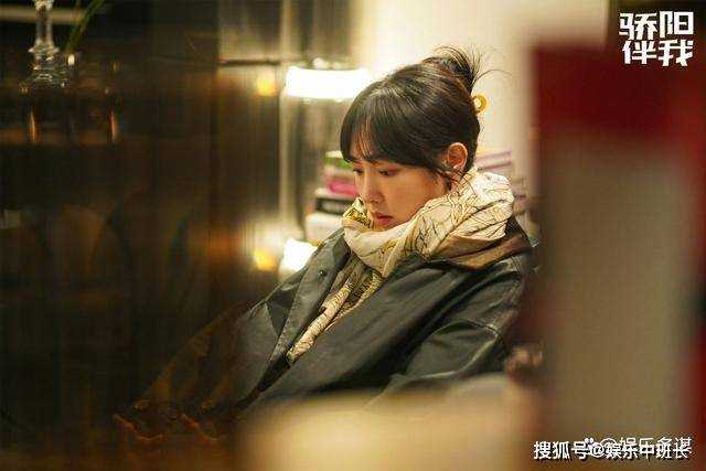 《骄阳伴我》盛阳浴中索吻 简冰无意间看到胎记后瞬间崩溃:是你