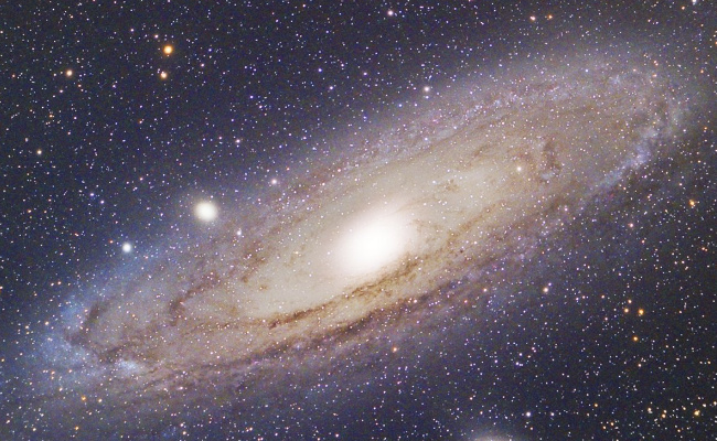 “墨子”如何给仙女座星系拍照片