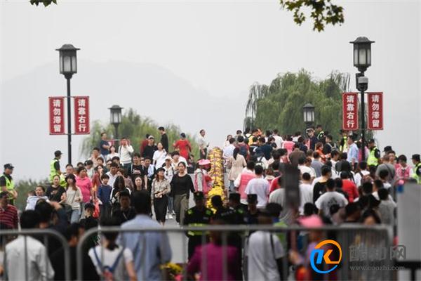 超黄金周在即 如何更好释放旅游消费潜力 引发热潮_酷知科普