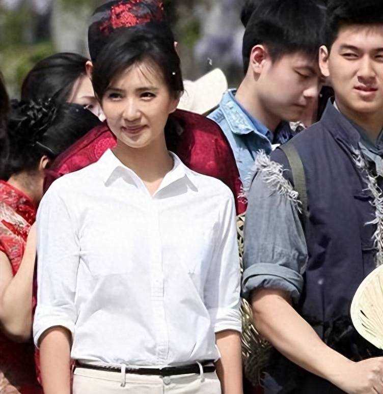 谁敢信、粉红女郎的陈好已经45岁了，而且都已经演妈了！