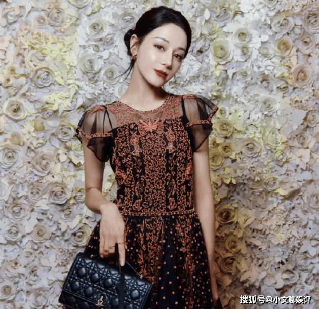 《万渣朝凰》原著小说是什么?《万渣朝凰》剧情简介