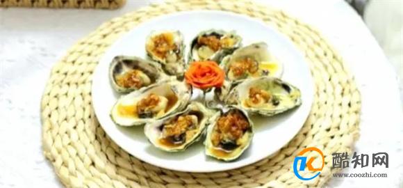 蒜蓉生蚝做法有窍门,记住一点做出来鲜嫩多汁,蒜香浓郁,无腥味