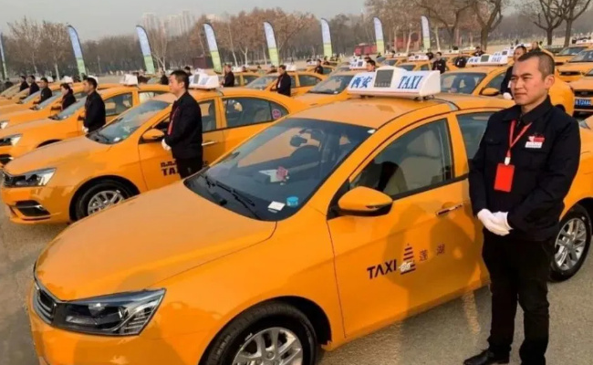 多地放宽出租车司机从业年龄限制:从60周岁延长至65周岁 有哪些好处