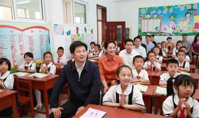 孩子不和亲戚打招呼 是父母教育不当么 父母应注意的问题
