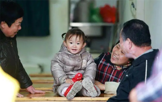 孩子不和亲戚打招呼 是父母教育不当么 父母应注意的问题