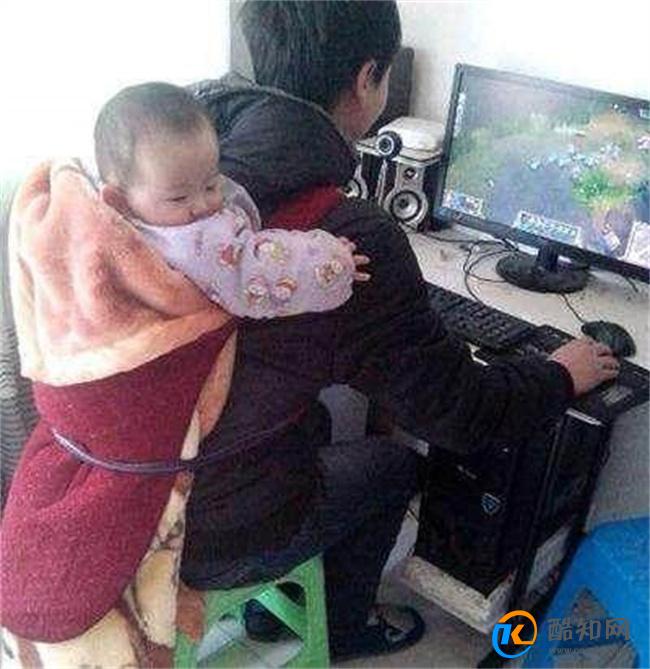 宝妈说带孩子好累宝爸说宝妈矫情宝爸亲自带娃一天然后哭了