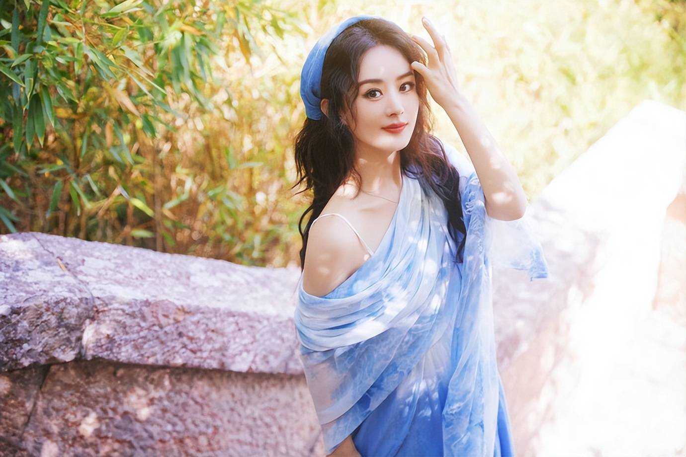 美炸了!赵丽颖36岁生日 工作室晒其身穿手工制作扎染裙子超美写真