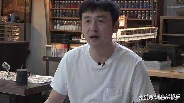 《坚如磐石》欲望与权力的较量 退休副市长为什么对金钱贪得无厌