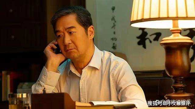 《坚如磐石》苏见明拒绝看望养母 终究被养成了白眼狼