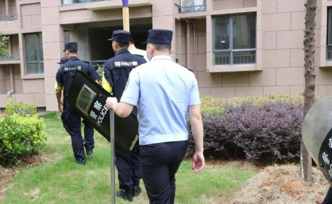 恶犬小区内伤人物业公司要担责吗