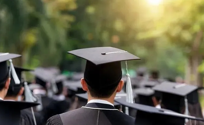 求职者称第一学历似乎成了污点 要如何解决这一问题呢