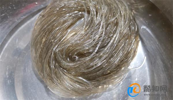 红薯粉丝要泡多久才能煮 红薯粉用开水泡还是冷水泡好_酷知科普