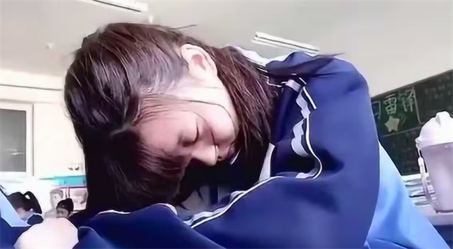 女生上课犯困怎么办 解困的最好方法