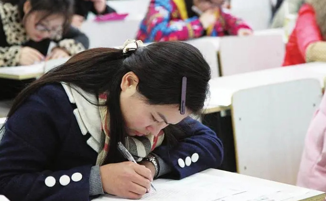 2024国考215个岗位仍无人报考