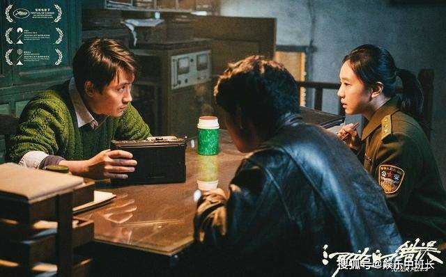 《河边的错误》为啥玲和宏总是选择在隐秘地点约会 尤其是河边芦苇处?