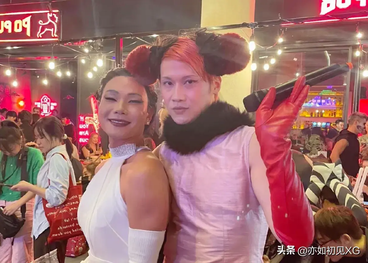 万圣节cos甄嬛滑冰骑车醉酒 万物皆可cosplay，中国人在过一种很“新”的万圣节