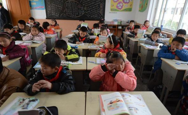 “鼻吸能量棒”侵蚀校园 要如何应对呢