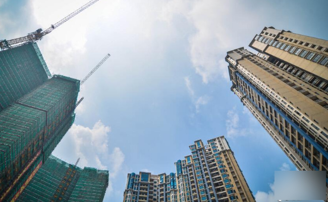 楼盘逾期交付 保交楼需业主补差价 合理吗
