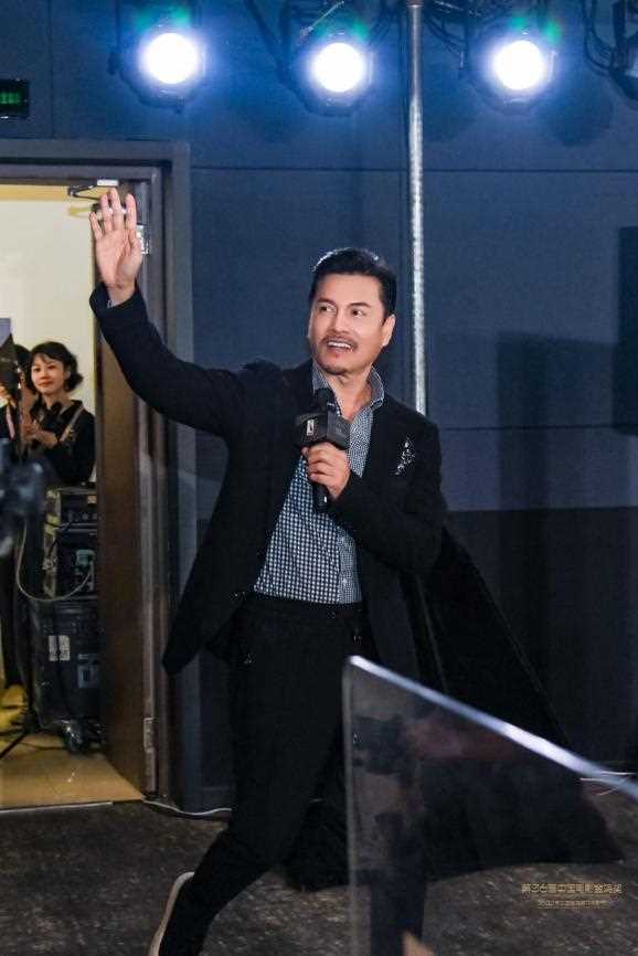 吕良伟新片《白昼如焚》金鸡奖斩获年度期待华语电影