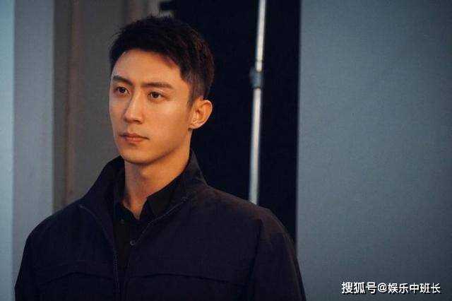 黄景瑜是如何进入演艺圈的?黄景瑜“鲸鱼”这个外号是怎么得来的?