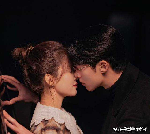 《以爱为营》徐雨灵污蔑郑书意被包养 时宴当众表白辟谣,帅炸了!