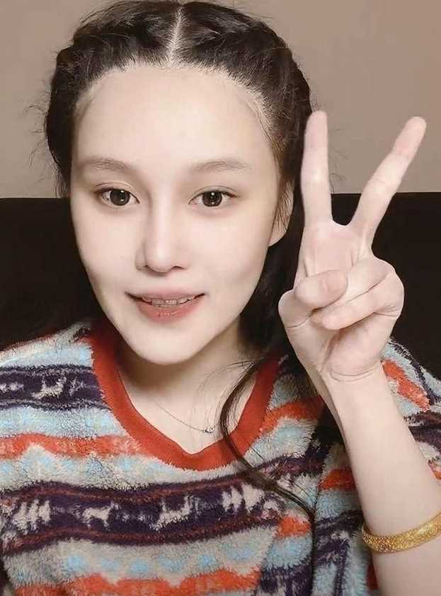 赵本山女儿宣布生完孩子退网 不差直播带货那点零花钱,放下“网红”头衔
