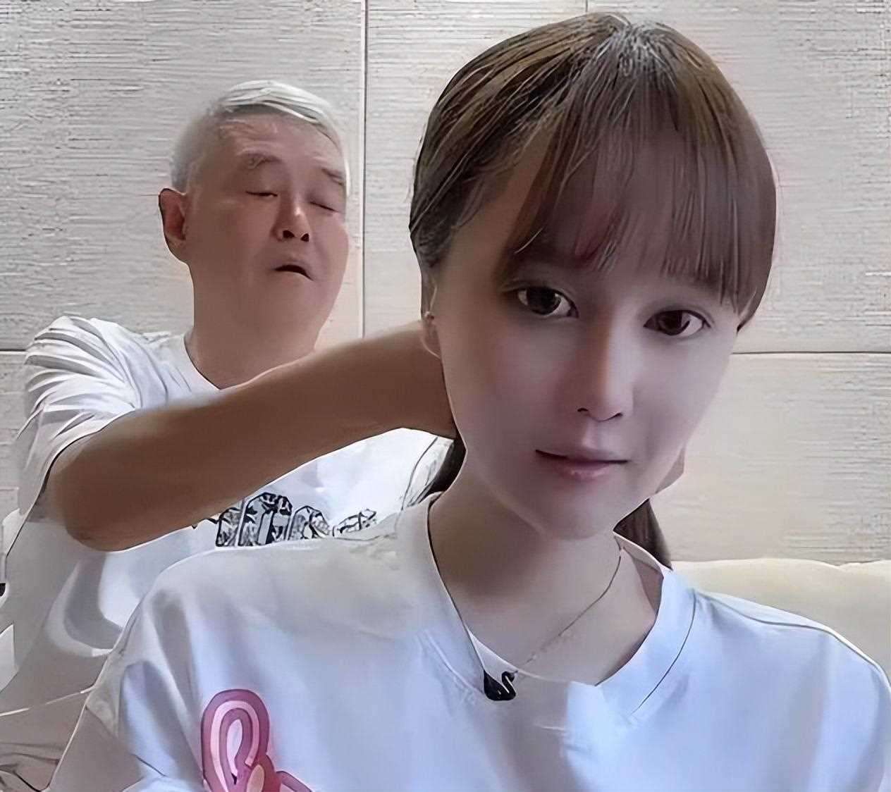 赵本山女儿宣布生完孩子退网 不差直播带货那点零花钱,放下“网红”头衔