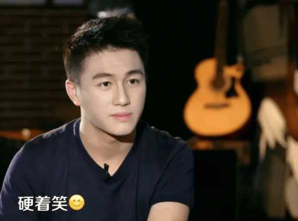 何猷君像是来打假的 何猷君在线打假拯救恋爱脑