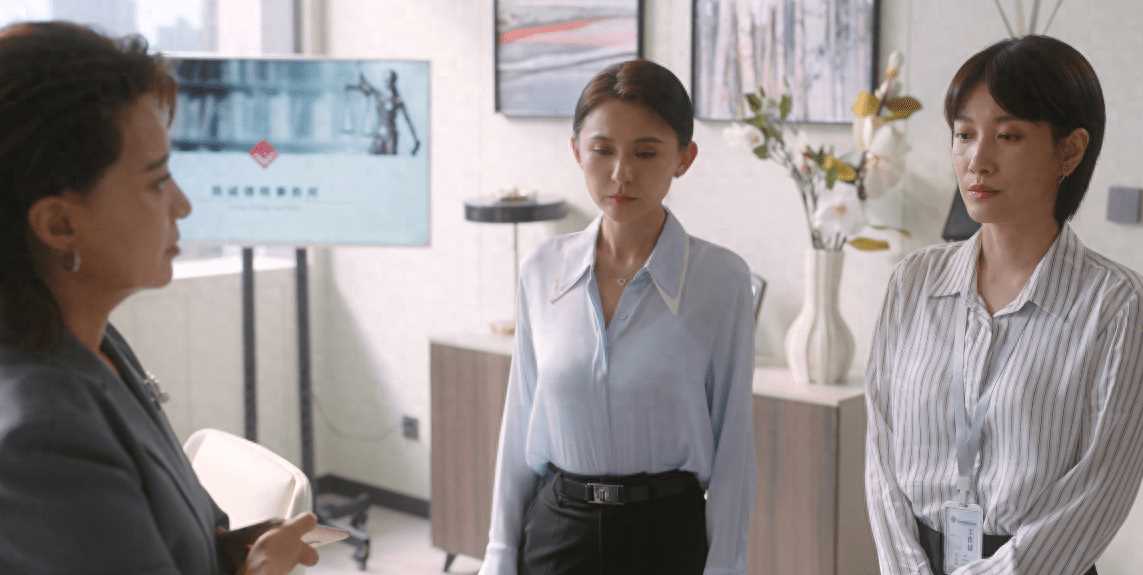 无所畏惧:方丽虹没想出手帮邱华,只是想敲打韩 她挑拨罗英子和邱华