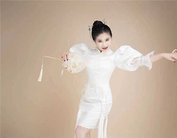 著名舞蹈编导夏冰:月亮与太阳的对话