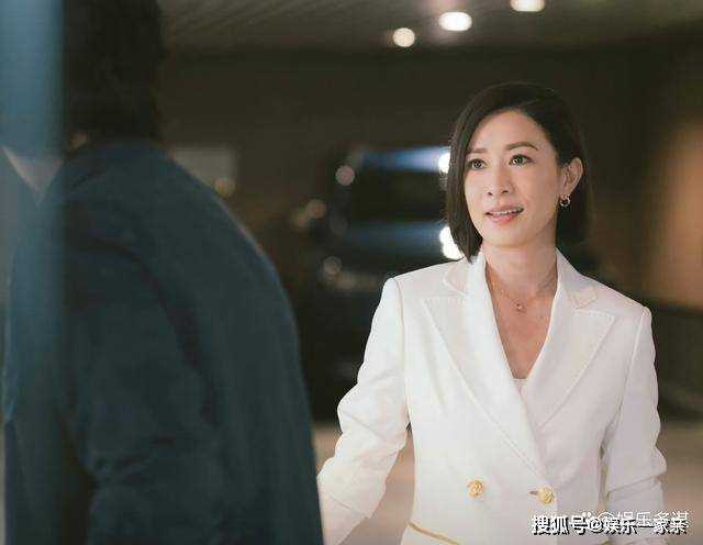 《新闻女王》剧中最大卧底曝光!文慧心当场吓瘫 连方太太都呆了