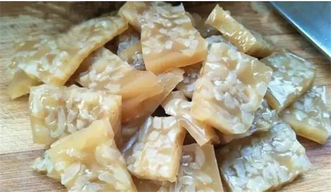 熬猪皮冻放什么大料比较好 皮冻一般熬几个小时